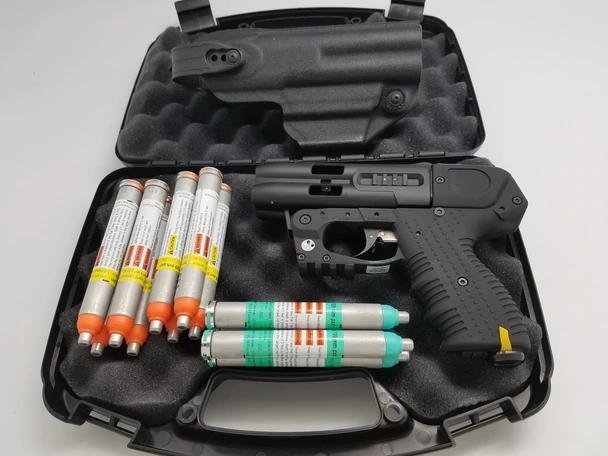 JPX4 4 Shot Pepper Gun With Laser and Level II Holster Bundle